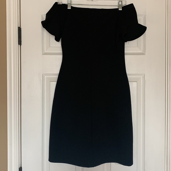 Gianni Bini off the shoulder dress - Picture 4 of 6